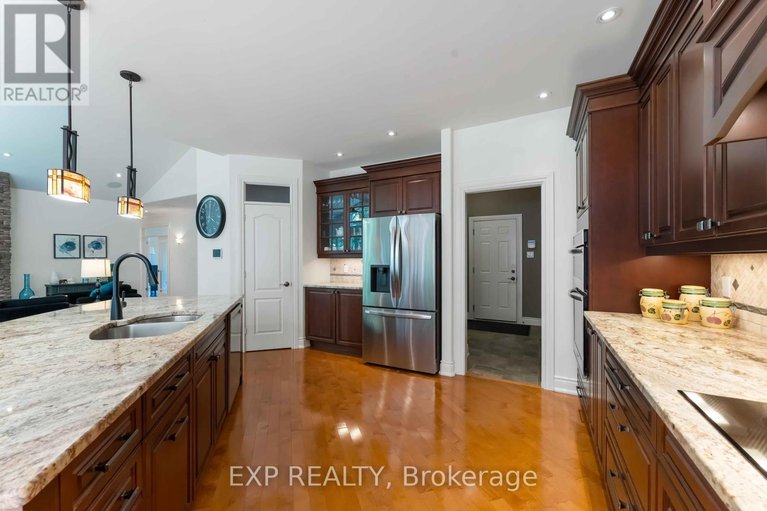 28869006/6805-pebble-trail-way/greely/ottawa/ontario/K4P0B7_14