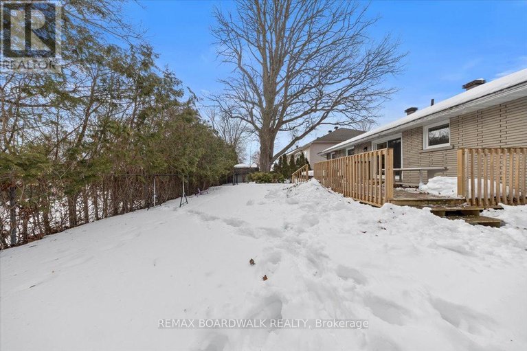 29447126/21-turtleback-way-drive/stittsville-south/ottawa/ontario/K2S1P8_77