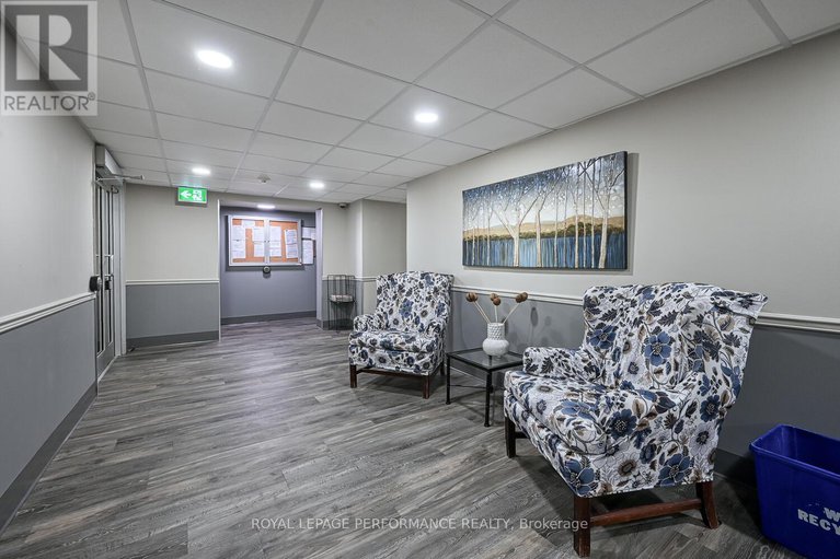 28889215/607-1356-meadowlands-drive-e/borden-farmstewart-farmcarleton-heightsparkwood-hills/ottawa/ontario/K2E6K6_33