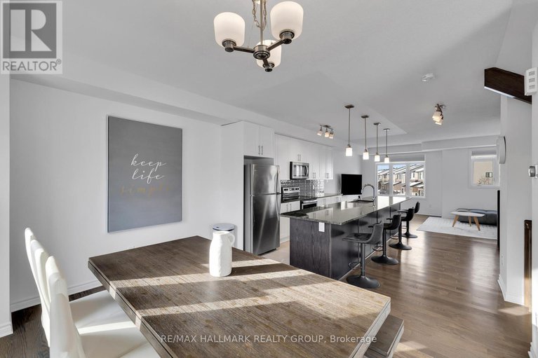 29294452/26-barn-swallow-private/riverside-southgloucester-glen/ottawa/ontario/K4M0H5_10