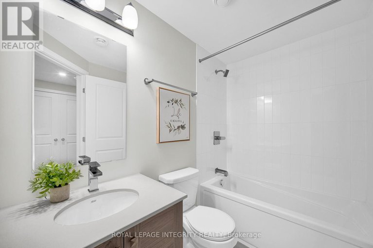 29227761/1078-lunar-glow-crescent/riverside-southgloucester-glen/ottawa/ontario/K4M0J8_44