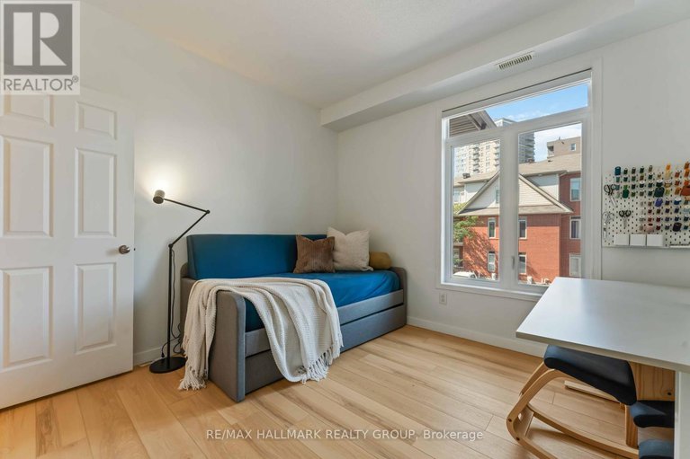 28813105/f-270-meilleur-private/vanier/ottawa/ontario/K1L0A3_22