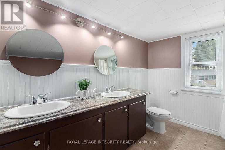 28820811/484-whitney-street/winchester/north-dundas/ontario/K0C2K0_27
