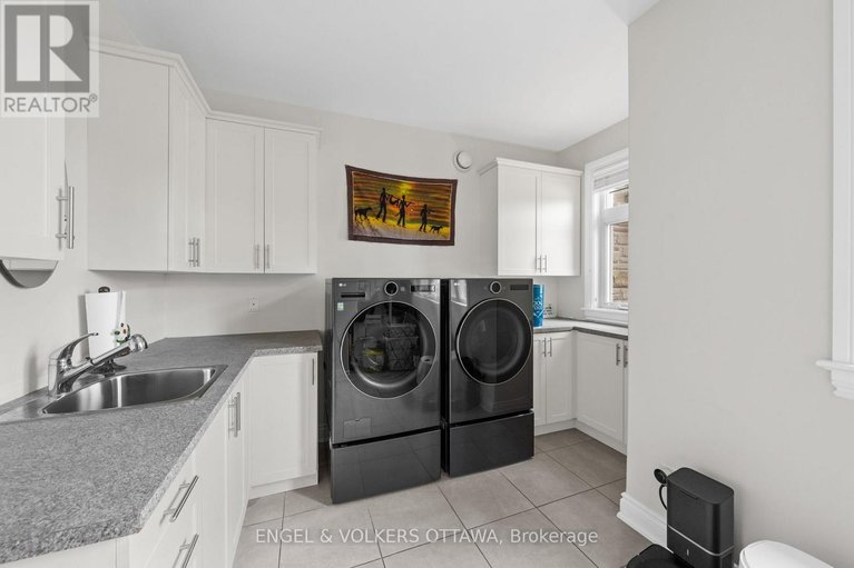 29591941/5796-longhearth-way/manotick-east-to-manotick-station/ottawa/ontario/K4M1M1_46