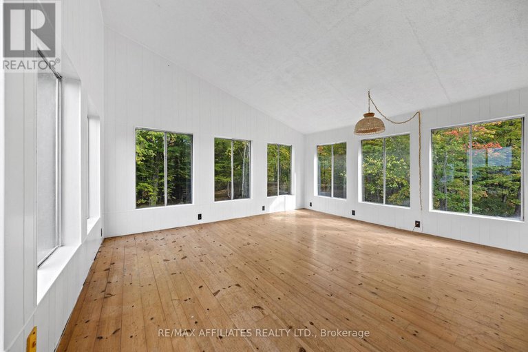 29093088/326-black-bass-bay-road/drummond-n-elmsley-drummond-twp/drummondnorth-elmsley/ontario/K7C3C8_8