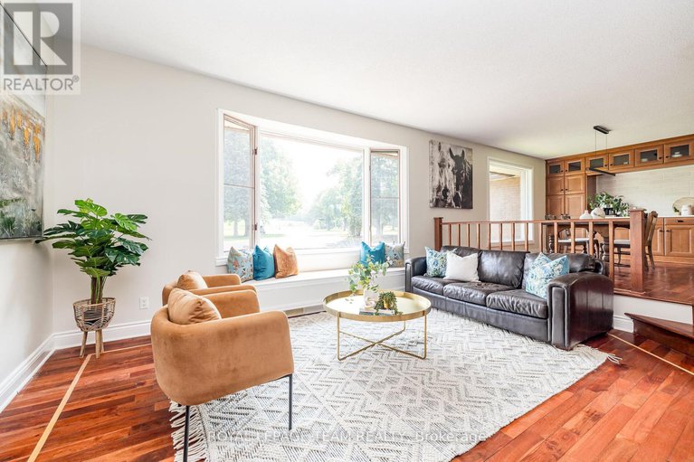 28666858/1216a-river-road/manotick-east-to-manotick-station/ottawa/ontario/K4M1B4_19