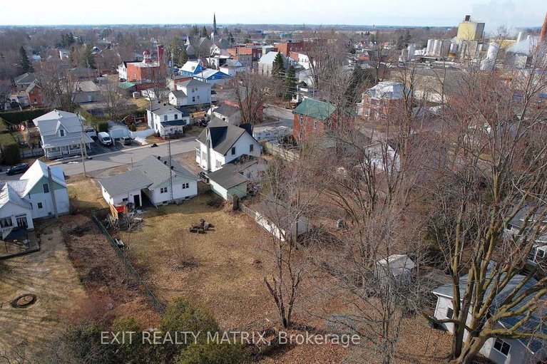 29601453/474-queen-street/winchester/north-dundas/ontario/K0C2K0_33