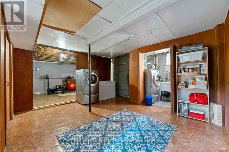 28591206/14-claver-street/cardinal-heights/ottawa/ontario/K1J6W7_23