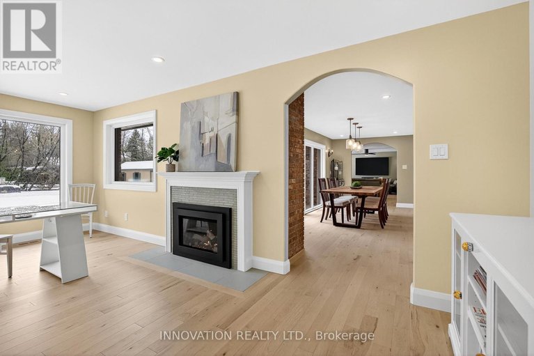 29537324/1056-heenan-terrace/manotick-long-island-nicholls-island/ottawa/ontario/K4M1J2_12