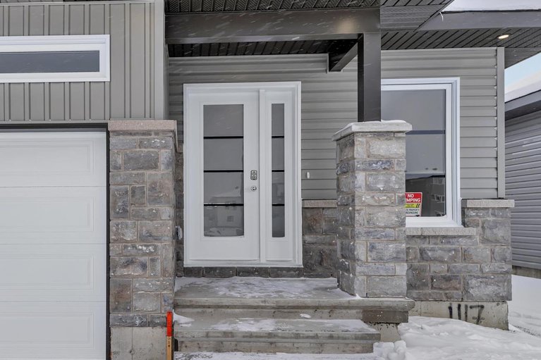 29029811/1117-bronze-lot-105-avenue/clarencerockland-twp/clarence-rockland/ontario/K4K0N4_4