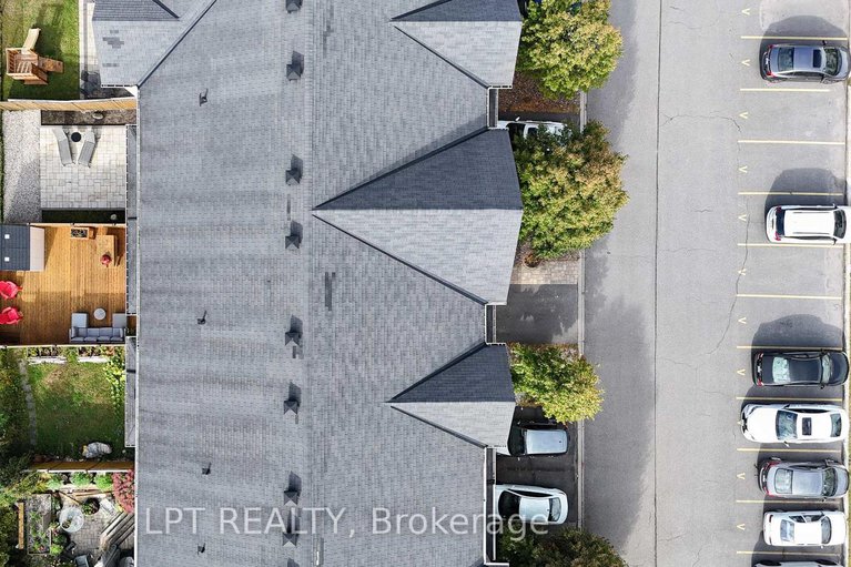 29004177/950-torovin-private/pineview/ottawa/ontario/K1B0A7_24