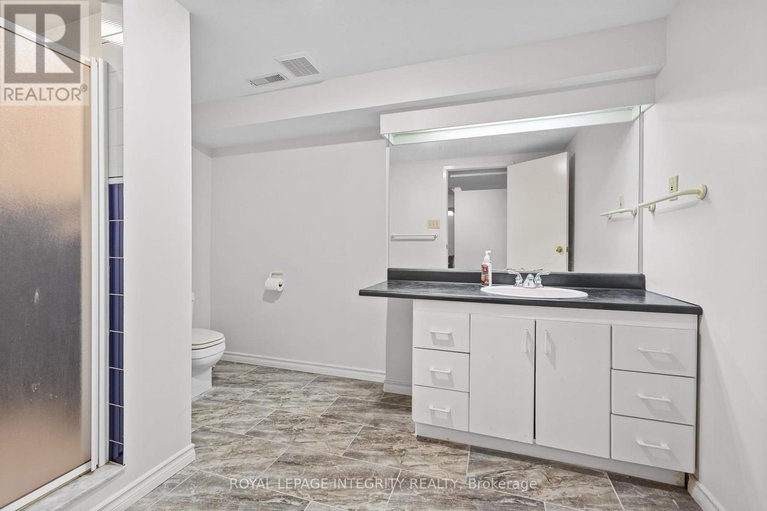 29332214/830-acadian-gardens/convent-glen/ottawa/ontario/K1C2V6_33