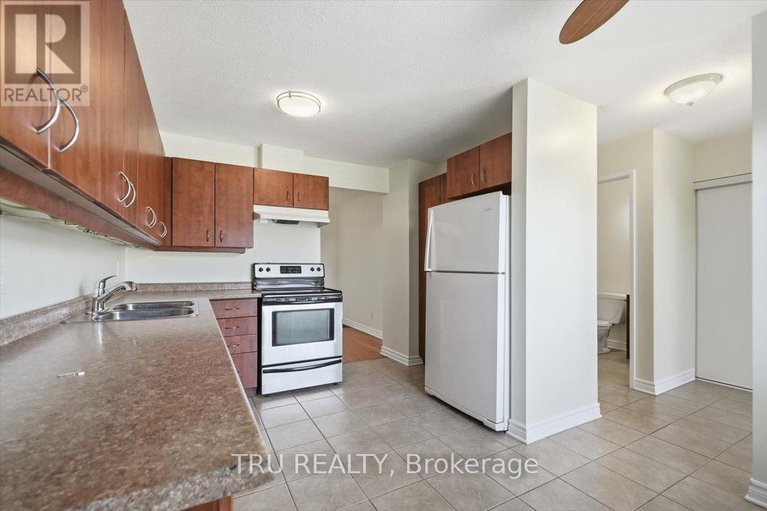 29018587/65-2290-cotters-crescent/windsor-park-village/ottawa/ontario/K1V8Y6_7