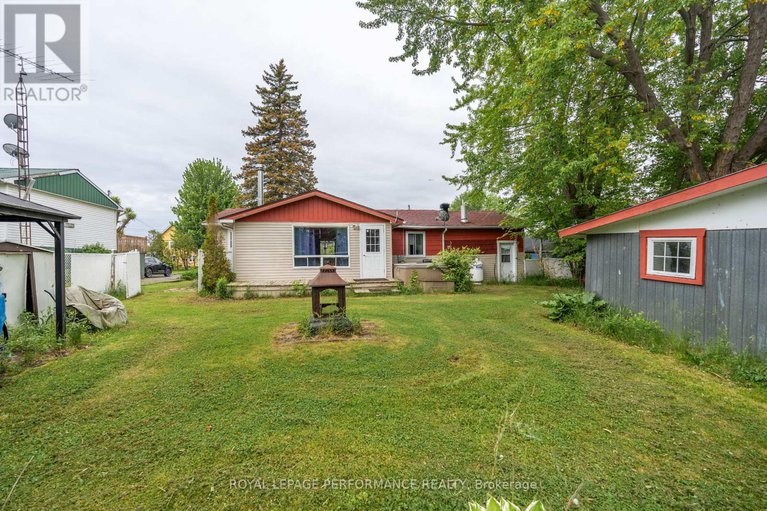 28395062/6223-164th-avenue/south-glengarry-lancaster-twp/south-glengarry/ontario/K0C1E0_12