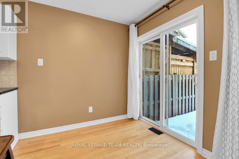 29406955/541-salzburg-drive/notting-hillsummerside/ottawa/ontario/K4A0C6_14