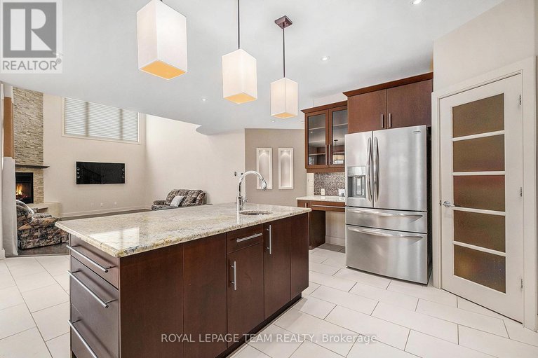 28654563/5386-mansel-crescent/manotick-village-manotick-estates/ottawa/ontario/K4M1L3_10