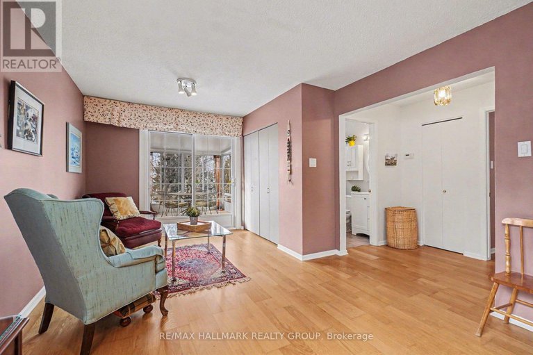 29278557/1044-adley-road/carson-grove/ottawa/ontario/K1J8B9_14