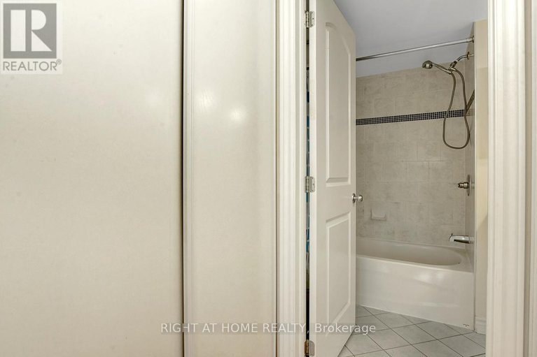28433463/301-14-norice-street/meadowlandscrestview/ottawa/ontario/K2G2X4_24