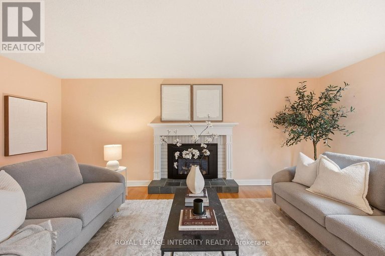 29618053/68-beaver-ridge/city-viewskylinefisher-heightsparkwood-hills/ottawa/ontario/K2E6E4_6