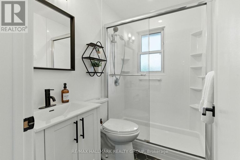 29144029/756-cummings-avenue/castle-heightsrideau-high/ottawa/ontario/K1K2L1_15