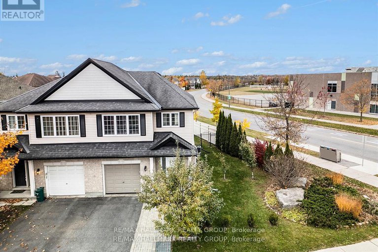 29053447/4220-kelly-farm-drive/blossom-parkkemp-parkfindlay-creek/ottawa/ontario/K1T0A5_4