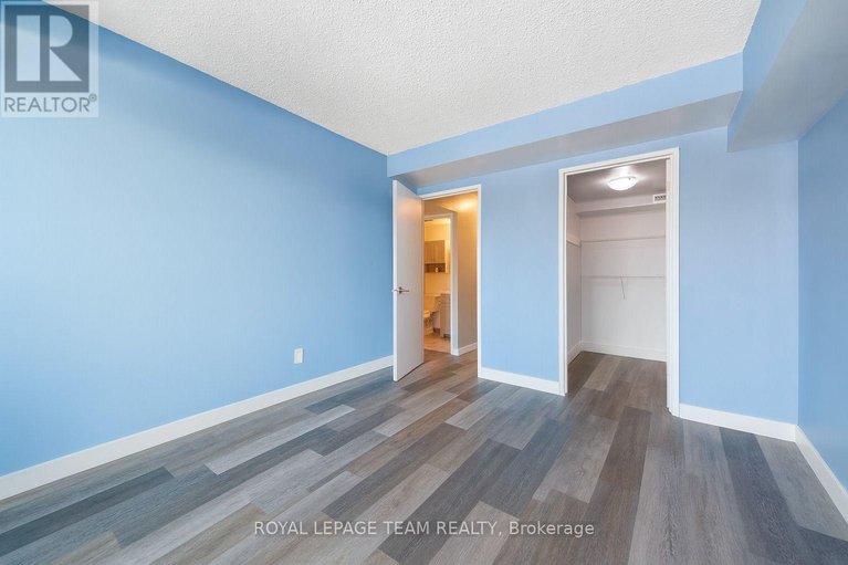 29412472/901-200-bay-street/ottawa-centre/ottawa/ontario/K1R7W8_25