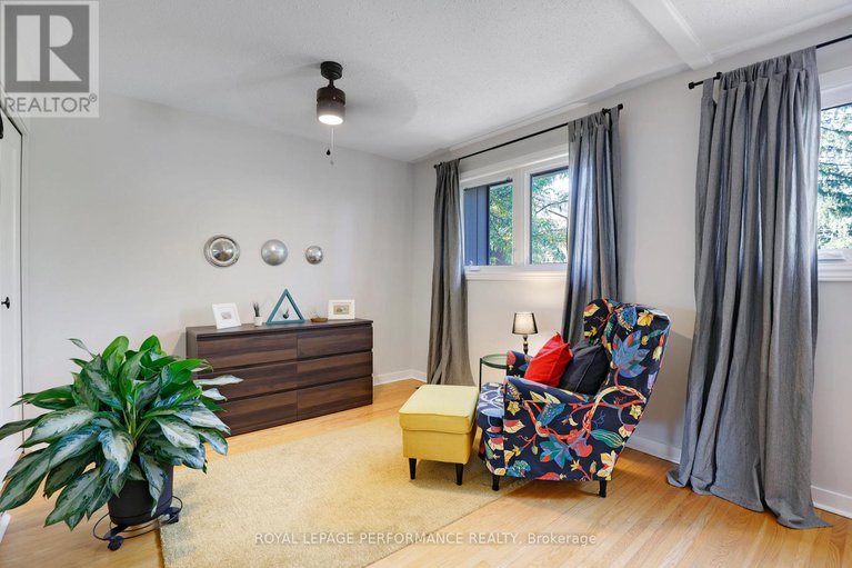 28988319/147-2111-montreal-road/beaconwood/ottawa/ontario/K1J8M8_17