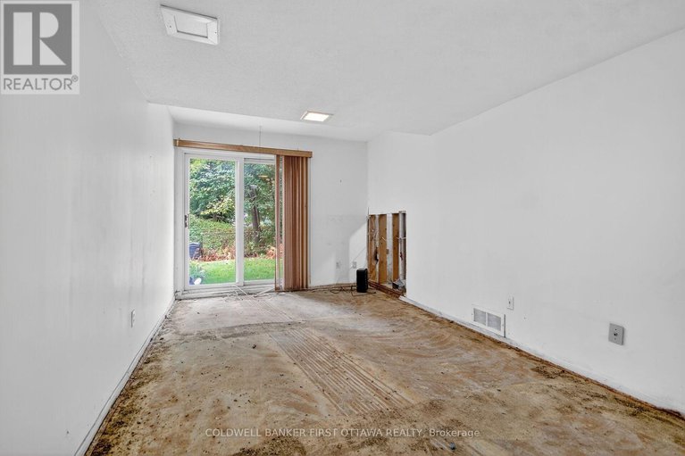 28920195/4-marielle-court/fairfield-heights/ottawa/ontario/K2B8P4_4