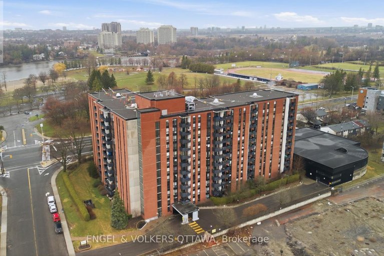 29637517/301-2951-riverside-drive/mooneys-bayriverside-park/ottawa/ontario/K1V8W6_21