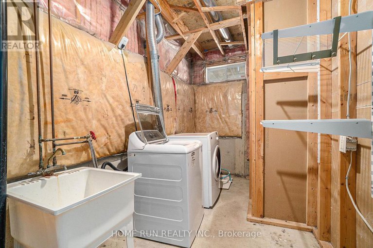 28866326/956-lovitt-road/fairfield-heights/ottawa/ontario/K2B1A7_17