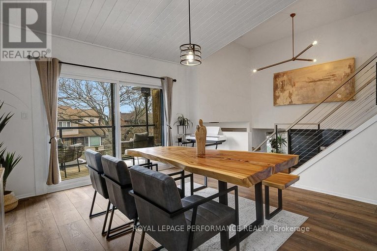 29674269/510-foxview-place/cfb-rockcliffe-and-area/ottawa/ontario/K1K4C4_20