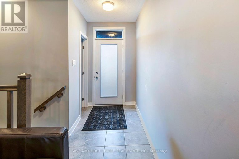 28857889/2070-winsome-terrace/fallingbrookgardenway-south/ottawa/ontario/K4A5M9_2