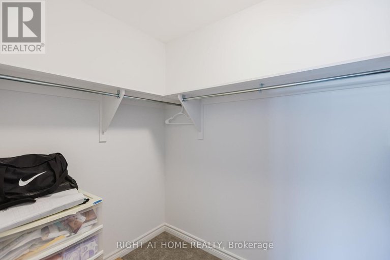 28523248/669-cordelette-circle-e/mer-bleuebradley-estatesanderson-park/ottawa/ontario/K1W0P2_30