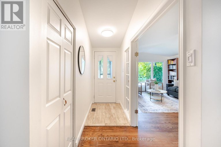 28961795/2070-cornish-street/elmvale-acresurbandale/ottawa/ontario/K1G2R8_2