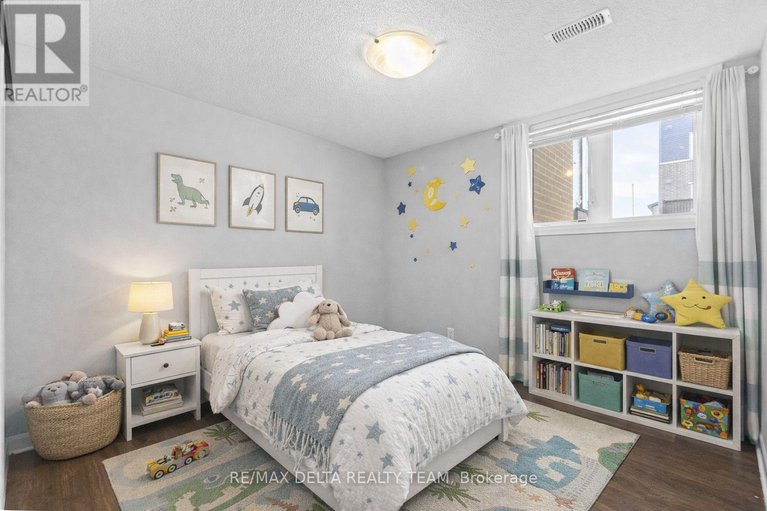 29442240/a-706-amberwing-private/avalon-west/ottawa/ontario/K4A5H5_36