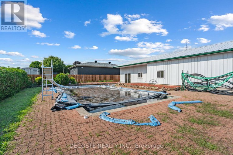 28605188/20397-park-crescent/south-glengarry-charlottenburgh-twp/south-glengarry/ontario/K0C1L0_40
