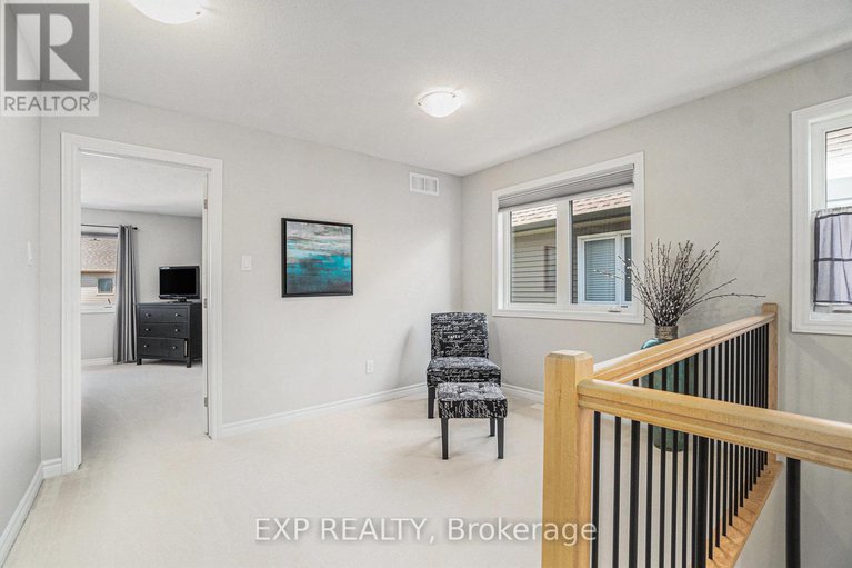 28654026/644-moorpark-avenue/emerald-meadowstrailwest/ottawa/ontario/K2M0H8_15