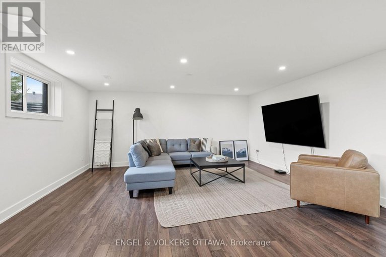 28348062/312-shoreway-drive-drive/greely/ottawa/ontario/K4P0G2_30