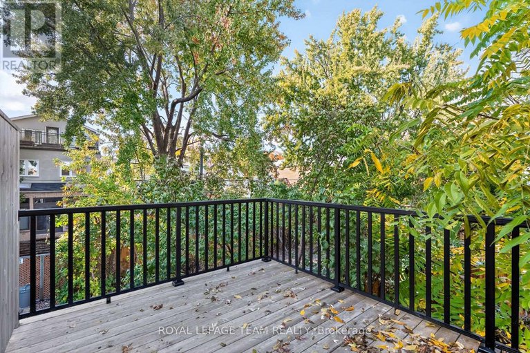 29003194/27-ivy-crescent/lindenlea/ottawa/ontario/K1M1Y1_18