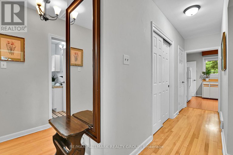 28801055/1256-field-street/bel-air-park/ottawa/ontario/K2C2R2_13