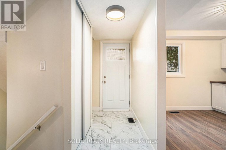 28504129/33-thistledown-court/pheasant-run/ottawa/ontario/K2J1N1_3