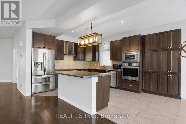 29374146/471-creekview-way/blossom-parkkemp-parkfindlay-creek/ottawa/ontario/K1T0J4_13