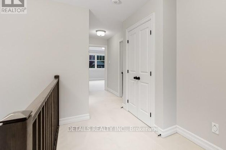 28683868/690-vivera-place/fringewood/ottawa/ontario/K2S2N1_35