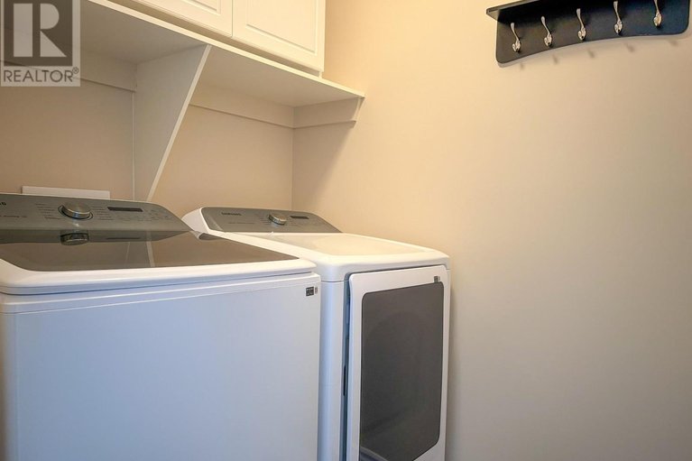 29493272/182-elk-street/renfrew/renfrew/ontario/K7V1A0_18