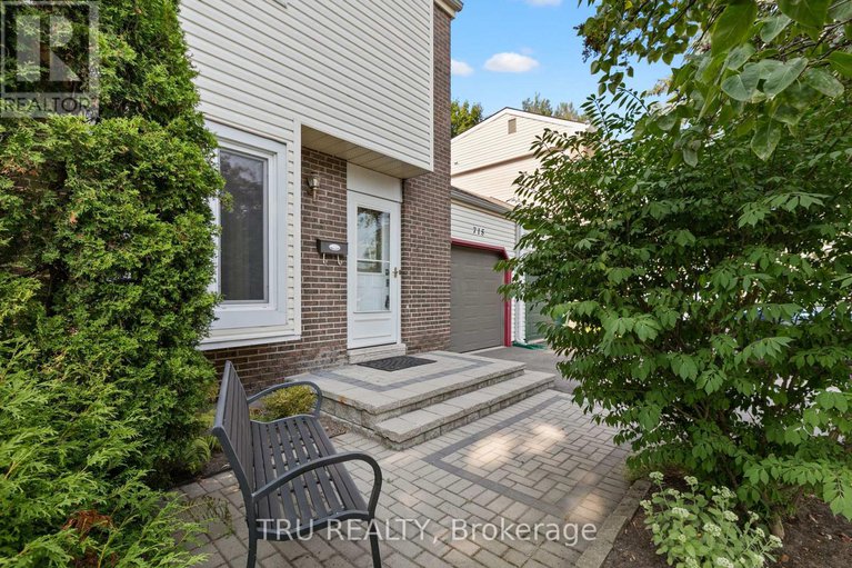 28925515/715-mooneys-bay-place/mooneys-bayriverside-park/ottawa/ontario/K1V8W4_2