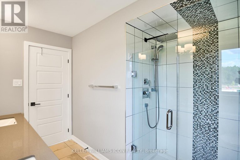 28842363/1118-apolune-street/half-moon-bay/ottawa/ontario/K2J6N8_28