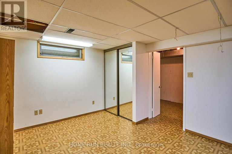 28873097/20-thiessen-crescent/katimavik/ottawa/ontario/K2L2M3_38