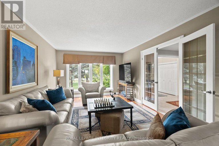 29370428/6-marchbrook-circle/rural-kanata-central/ottawa/ontario/K2W1A1_13