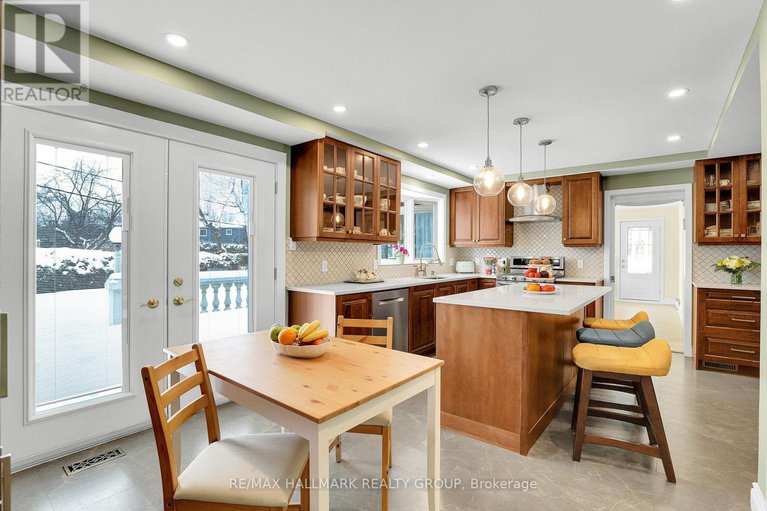 28193851/1712-playfair-drive/playfair-park/ottawa/ontario/K1H5S6_11