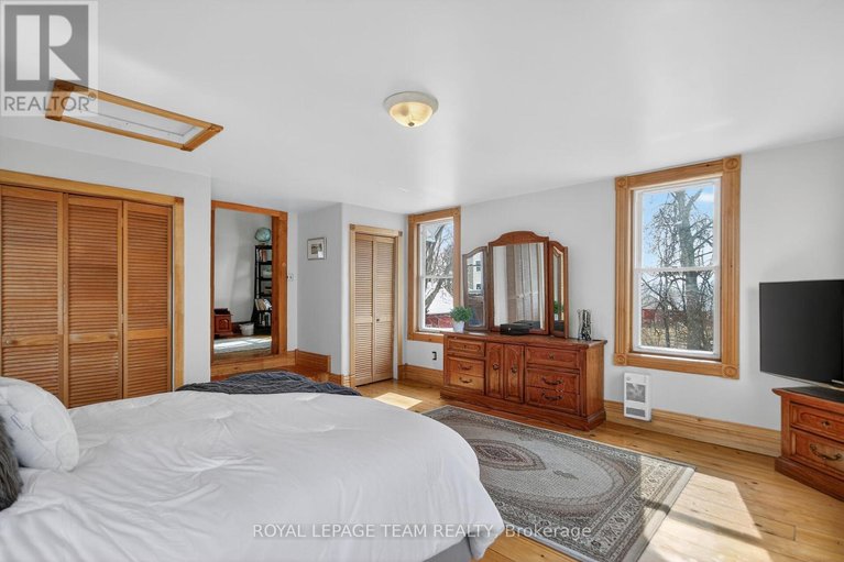 29560041/12332-county-rd-5-road/south-dundas-williamsburgh-twp/south-dundas/ontario/K0C2H0_22